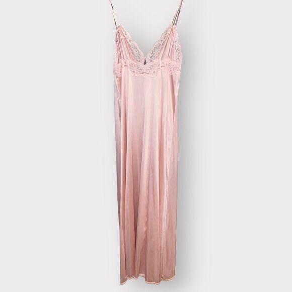 70’s Pastel Pink Lace Detailed Robe & Nightgown by Tom Bezduda for Barad Co. - Picture 11 of 13